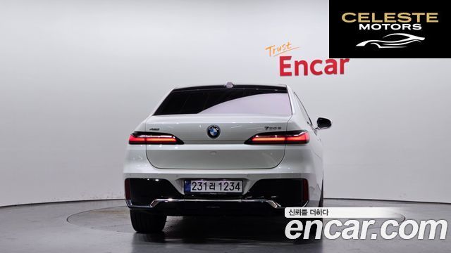 BMW Série 7 (G70) 750e xDrive M Sport 2024 — photo 4 sur 31