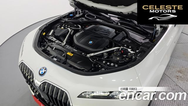 BMW Série 7 (G70) 750e xDrive M Sport 2024 — photo 6 sur 31
