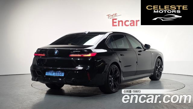 BMW i7 (G70) xDrive 60 M Sport 2024 — photo 2 sur 20