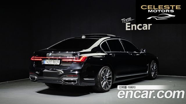 BMW Série 7 (G11) 740Li xDrive M Sport 2021 — photo 2 sur 22