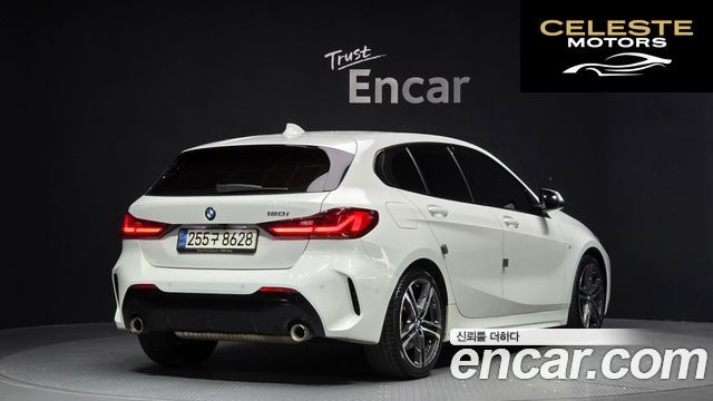 BMW Série 1 (F40) 120i M Sport 2022 — photo 2 sur 28