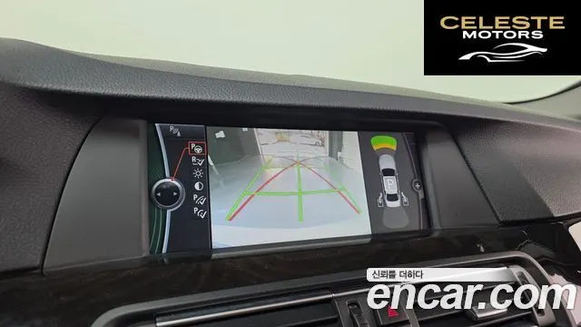 BMW Série 5 (F10) 528i 2010 — photo 15 sur 20