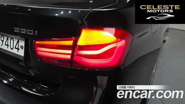 BMW Série 3 (F30) 330i M Sport 2017 — photo 8 sur 31