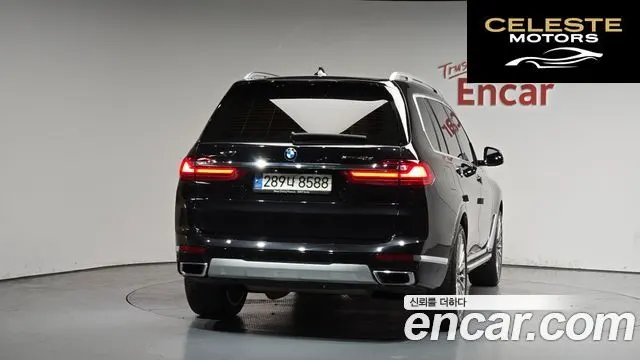 BMW X7 (G07) xDrive 40d Design Pure Excellence 7 places 2022 — photo 4 sur 32
