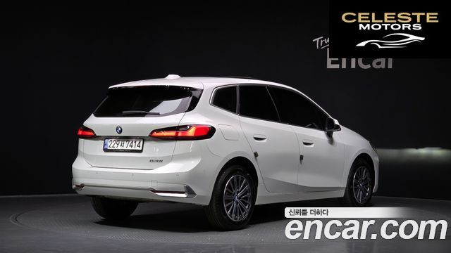 BMW Série 2 Active Tourer (U06) 220i Luxury 2024 — photo 2 sur 33