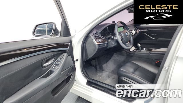 BMW Série 5 (F10) 528i xDrive 2014 — photo 12 sur 43