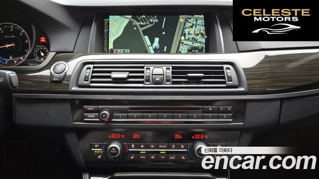 BMW Série 5 (F10) 528i xDrive Luxury Plus 2015 — photo 14 sur 20
