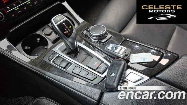 BMW Série 5 (F10) 528i xDrive Luxury Plus 2015 — photo 9 sur 20