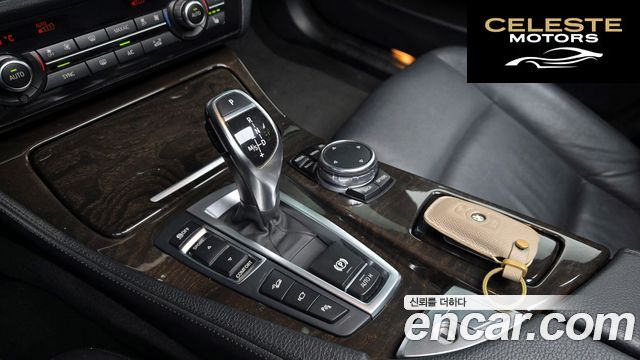 BMW Série 5 (F10) 528i xDrive M Aéro Dynamic 2016 — photo 11 sur 38