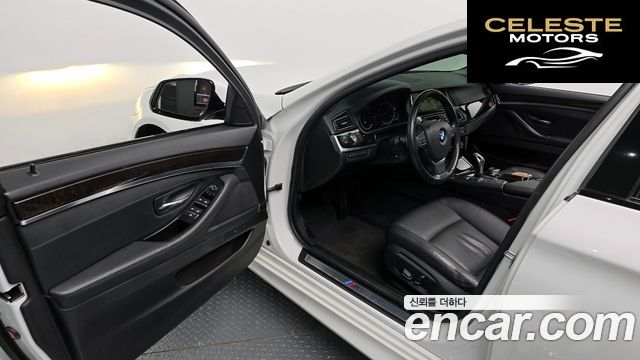 BMW Série 5 (F10) 528i xDrive M Aéro Dynamic 2016 — photo 12 sur 38