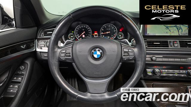 BMW Série 5 (F10) 528i xDrive M Aéro Dynamic 2016 — photo 18 sur 38
