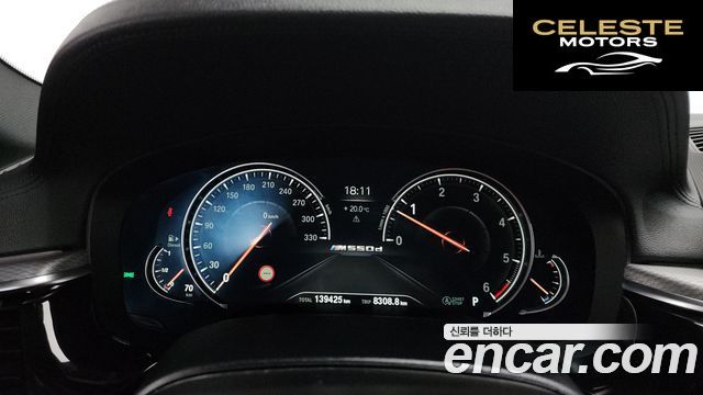 BMW Série 5 (G30) M550d xDrive 2018 — photo 11 sur 34