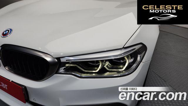 BMW Série 5 (G30) M550d xDrive 2018 — photo 8 sur 34