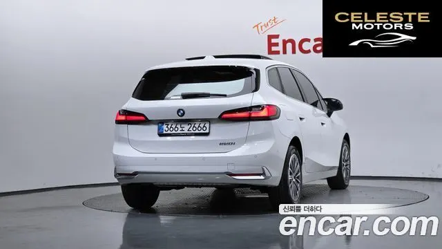 BMW Série 2 Active Tourer (U06) 220i Luxury 2025 — photo 4 sur 34