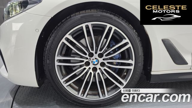 BMW Série 5 (G30) 530i M Sport Plus 2019 — photo 5 sur 36