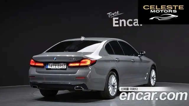 BMW Série 5 (G30) 530e Luxury 2022 — photo 2 sur 38