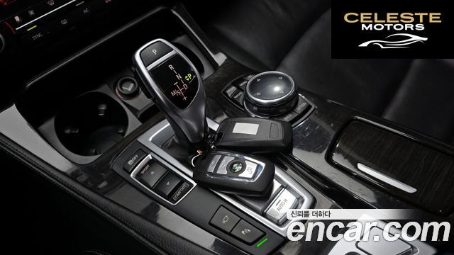 BMW Série 5 (F10) 528i Luxury 2014 — photo 9 sur 20