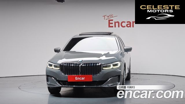BMW Série 7 (G11) 740Li xDrive Design Pure Excellence 2021 — photo 2 sur 36