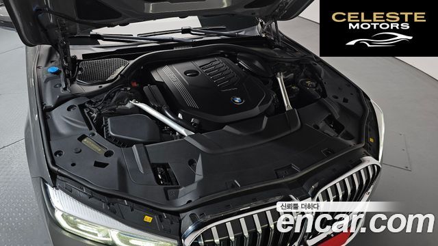 BMW Série 7 (G11) 740Li xDrive Design Pure Excellence 2021 — photo 5 sur 36