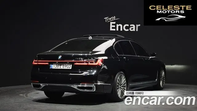 BMW Série 7 (G11) 740Li xDrive Design Pure Excellence 2021 — photo 2 sur 20