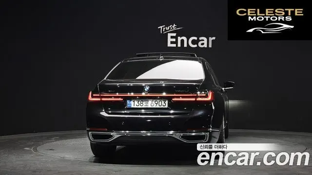 BMW Série 7 (G11) 740Li xDrive Design Pure Excellence 2021 — photo 4 sur 20