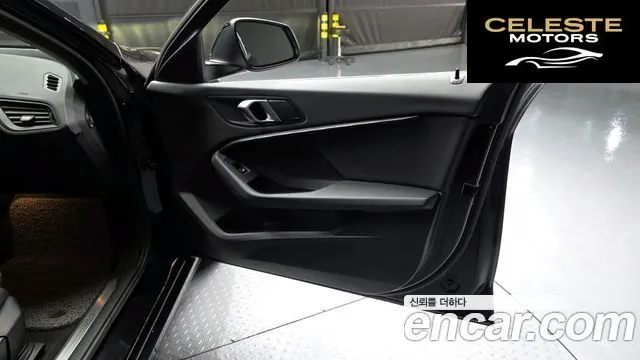 BMW Série 1 (F40) 120i Sport 2024 — photo 14 sur 33