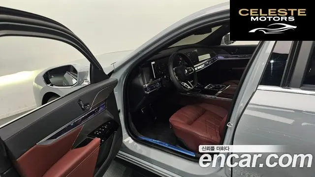 BMW Série 7 (G70) 740i xDrive M Sport 2026 — photo 13 sur 32