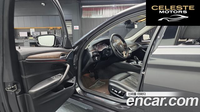 BMW Série 5 (G30) 530i xDrive Luxury Plus 2018 — photo 12 sur 41