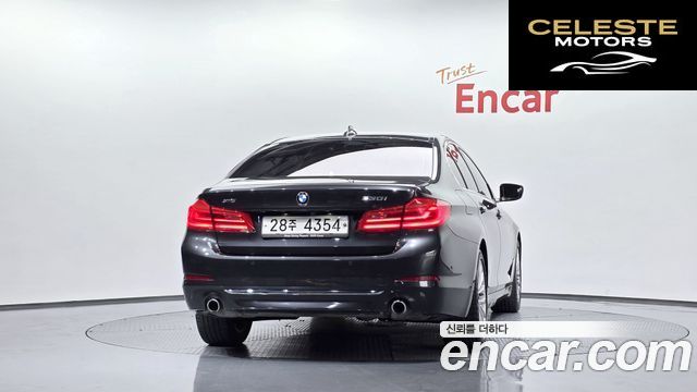BMW Série 5 (G30) 530i xDrive Luxury Plus 2018 — photo 3 sur 41