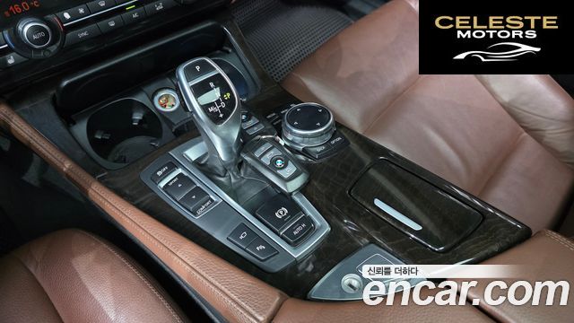 BMW Série 5 (F10) 528i 2014 — photo 9 sur 26
