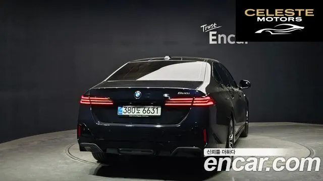BMW Série 5 (G60) 520i M Sport 2025 — photo 4 sur 38