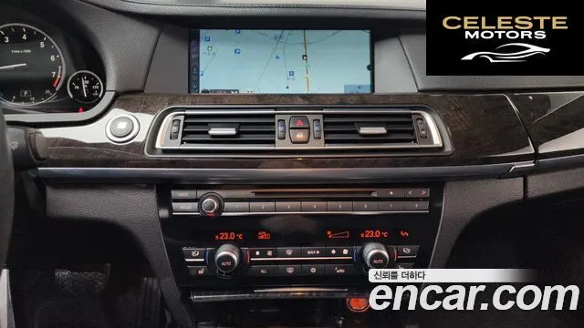 BMW Série 7 (F01) 740i M Sport 2012 — photo 14 sur 26