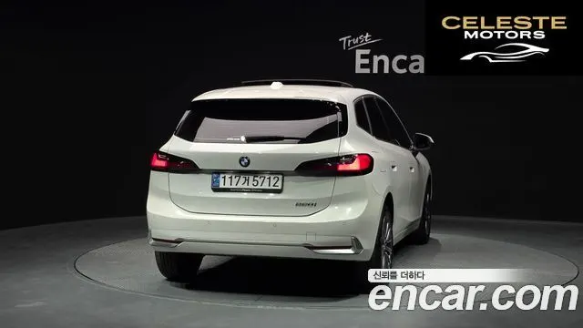 BMW Série 2 Active Tourer (U06) 220i Luxury 2024 — photo 4 sur 32