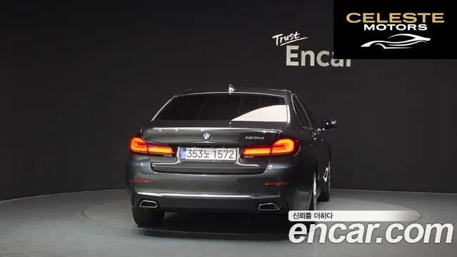 BMW Série 5 (G30) 523d Luxury 2022 — photo 4 sur 34
