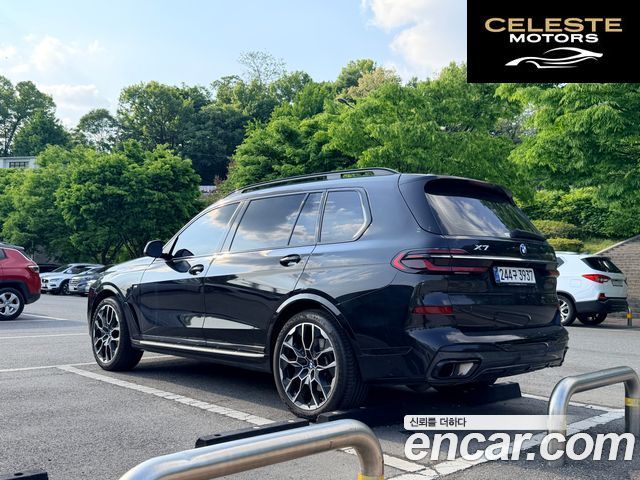 BMW X7 (G07) xDrive 40i M Sport 7 places 2025 — photo 2 sur 19