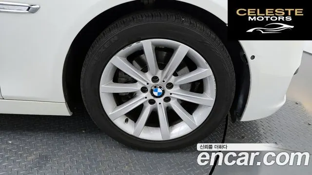 BMW Série 5 (F10) 528i 2014 — photo 6 sur 41