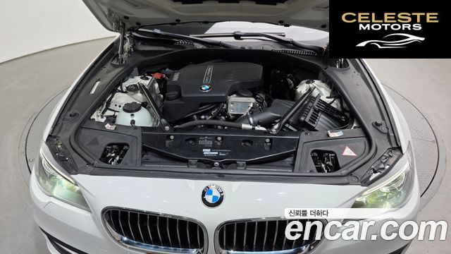 BMW Série 5 (F10) 528i 2014 — photo 6 sur 20