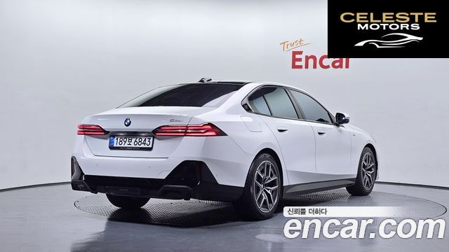 BMW Série 5 (G60) 520i M Sport 2024 — photo 2 sur 32