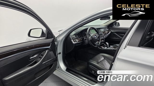 BMW Série 5 (F10) 528i 2015 — photo 10 sur 20