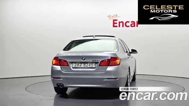 BMW Série 5 (F10) 528i 2015 — photo 4 sur 20