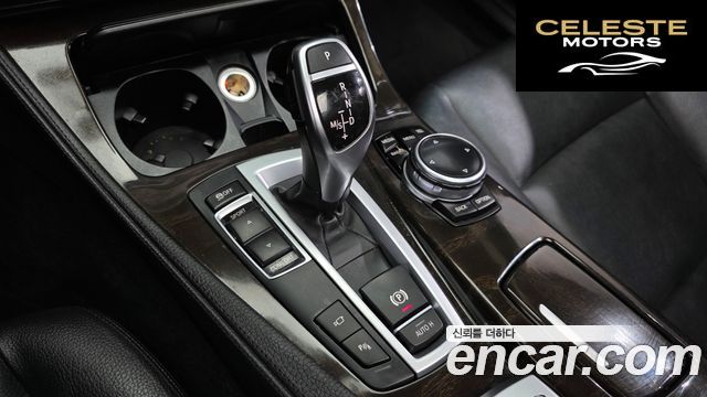 BMW Série 5 (F10) 528i 2015 — photo 9 sur 20