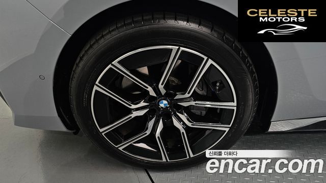 BMW Série 7 (G70) 740i xDrive M Sport 2026 — photo 5 sur 32