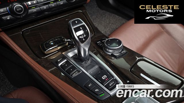 BMW Série 5 (F10) 528i 2014 — photo 11 sur 41