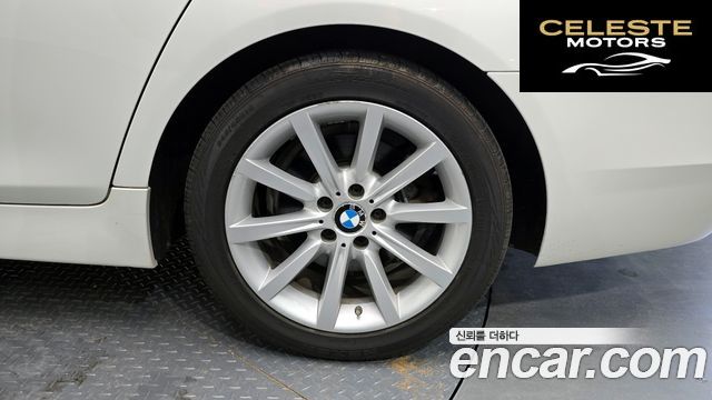 BMW Série 5 (F10) 528i 2014 — photo 27 sur 41