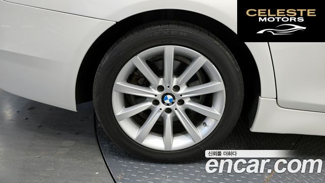 BMW Série 5 (F10) 528i 2014 — photo 32 sur 41