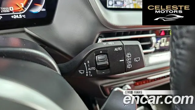 BMW Série 1 (F40) M135i xDrive 2022 — photo 28 sur 37