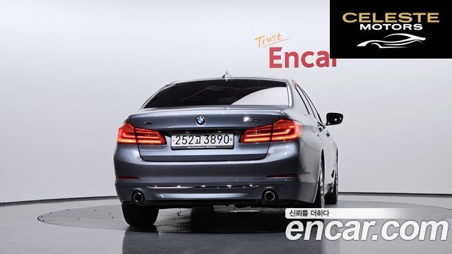 BMW Série 5 (G30) 530i xDrive Luxury Plus 2018 — photo 4 sur 37