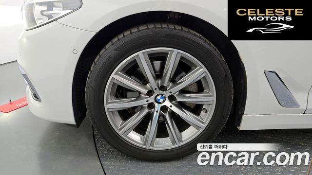 BMW Série 5 (G30) 520i Luxury 2018 — photo 5 sur 20