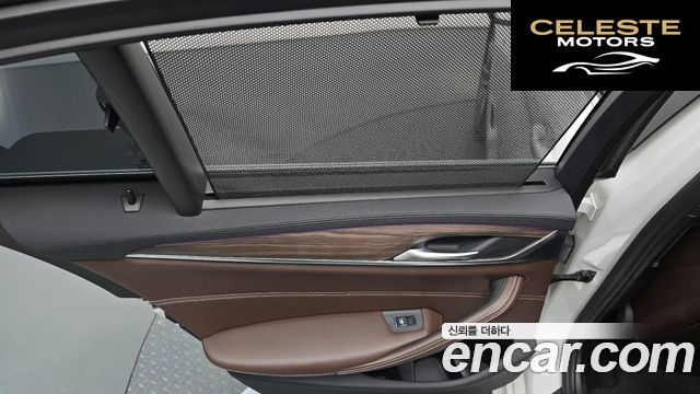 BMW Série 5 (G30) 530i xDrive M Sport Plus 2017 — photo 14 sur 36