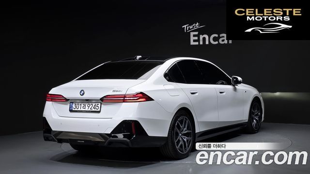 BMW Série 5 (G60) 520i M Sport 2024 — photo 2 sur 34